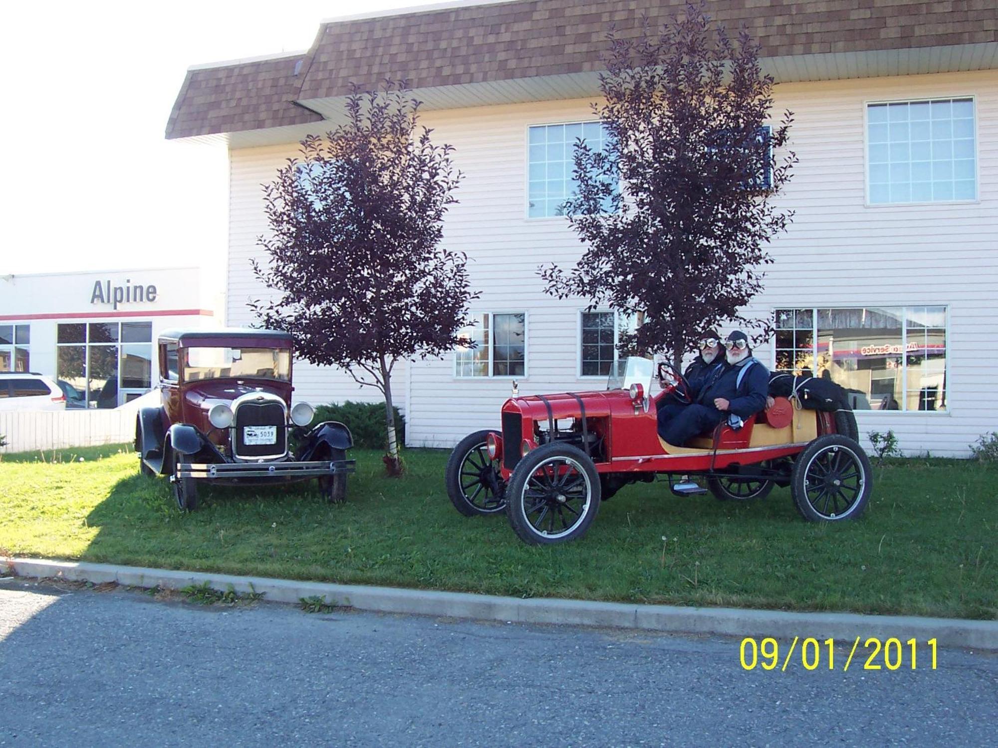 Model A Inn Кранбрук Екстериор снимка