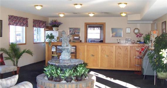 Model A Inn Кранбрук Екстериор снимка